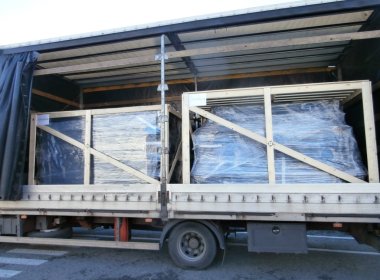 Kontinentální průmyslové balení do dřevěných přepravních klecí