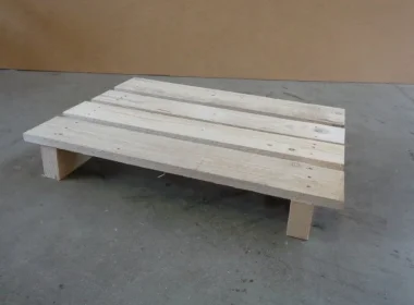 Jednoduchá cenově výhodná paleta 60×40 cm pro lehké zboží