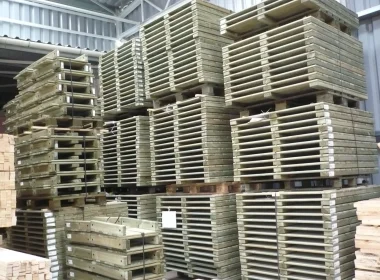 Pressure impregnation of wooden components for playgrounds - health-safe wood preservative Tanalith E