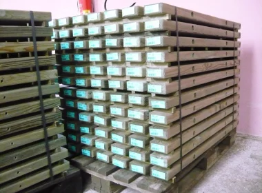 Long-lasting wood protection for components with constant water contact - ideal for use in jetties, shore reinforcements, and harbor structures