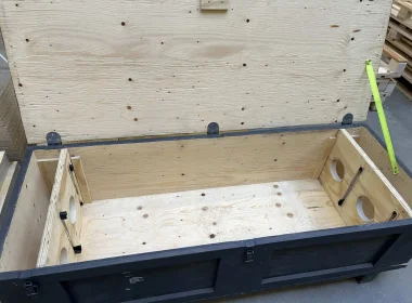 Odolný polstrovaný obal pro leteckou přepravu citlivých zařízení